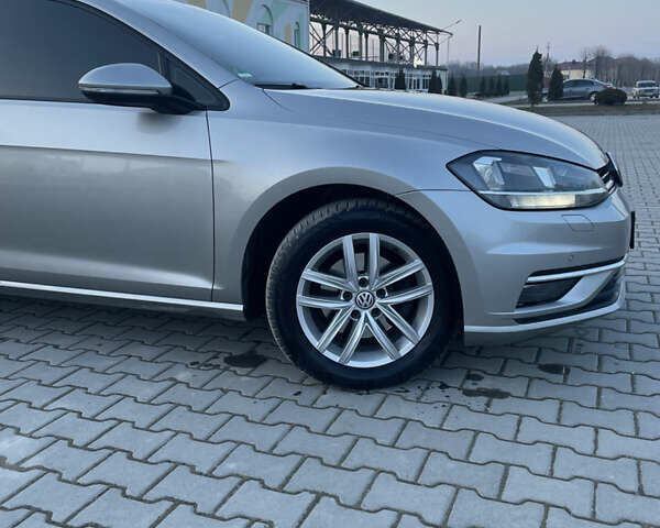 Сірий Фольксваген Гольф, об'ємом двигуна 1.6 л та пробігом 274 тис. км за 12500 $, фото 17 на Automoto.ua