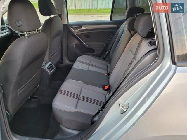 Серый Фольксваген Гольф, объемом двигателя 1.6 л и пробегом 161 тыс. км за 13900 $, фото 16 на Automoto.ua