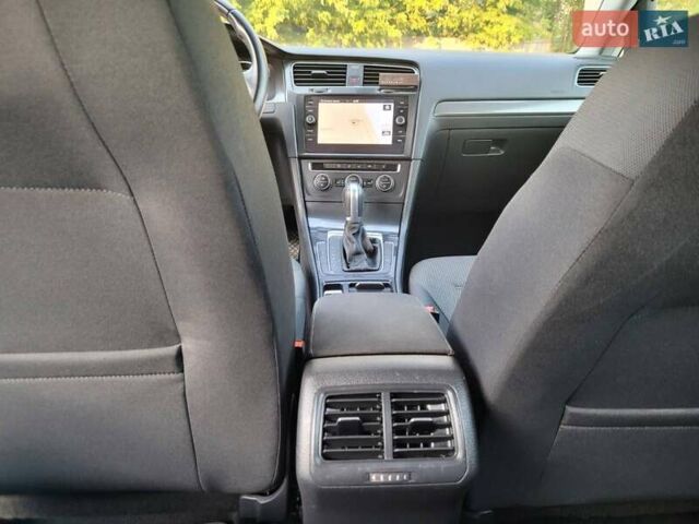 Серый Фольксваген Гольф, объемом двигателя 1.6 л и пробегом 161 тыс. км за 14500 $, фото 21 на Automoto.ua