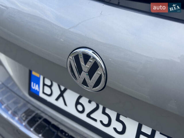 Серый Фольксваген Гольф, объемом двигателя 1.6 л и пробегом 228 тыс. км за 11500 $, фото 27 на Automoto.ua