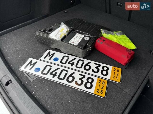 Сірий Фольксваген Гольф, об'ємом двигуна 1.6 л та пробігом 194 тис. км за 15499 $, фото 84 на Automoto.ua