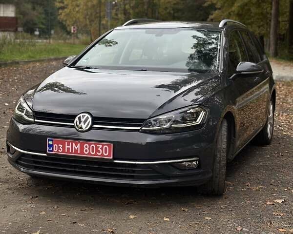 Серый Фольксваген Гольф, объемом двигателя 1.97 л и пробегом 208 тыс. км за 17899 $, фото 2 на Automoto.ua