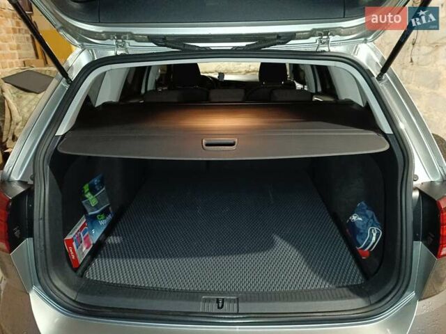 Сірий Фольксваген Гольф, об'ємом двигуна 1.6 л та пробігом 228 тис. км за 15100 $, фото 61 на Automoto.ua