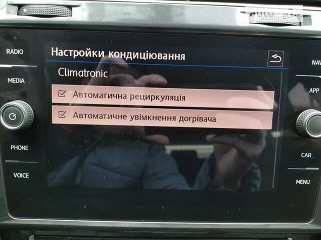 Серый Фольксваген Гольф, объемом двигателя 1.6 л и пробегом 260 тыс. км за 12900 $, фото 34 на Automoto.ua