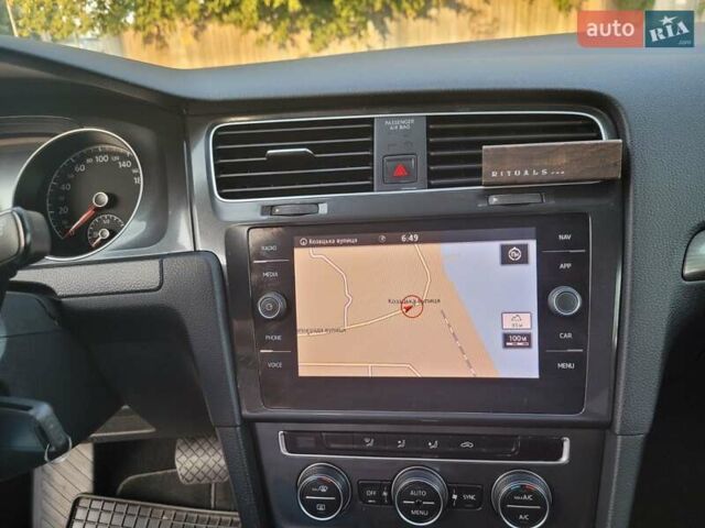 Серый Фольксваген Гольф, объемом двигателя 1.6 л и пробегом 161 тыс. км за 14500 $, фото 23 на Automoto.ua