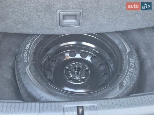 Серый Фольксваген Гольф, объемом двигателя 1.97 л и пробегом 210 тыс. км за 14999 $, фото 62 на Automoto.ua