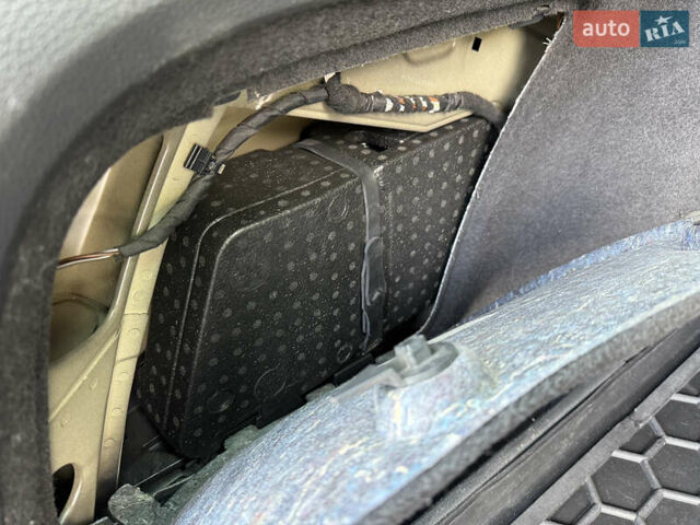 Сірий Фольксваген Гольф, об'ємом двигуна 2 л та пробігом 249 тис. км за 15850 $, фото 59 на Automoto.ua