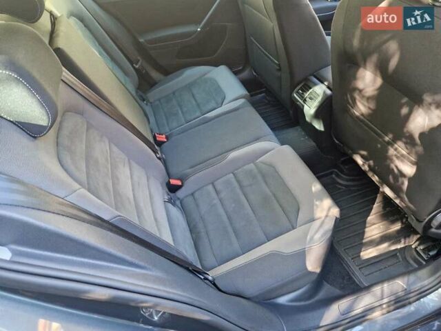 Серый Фольксваген Гольф, объемом двигателя 2 л и пробегом 237 тыс. км за 17200 $, фото 48 на Automoto.ua