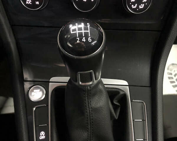 Серый Фольксваген Гольф, объемом двигателя 2 л и пробегом 206 тыс. км за 13900 $, фото 20 на Automoto.ua