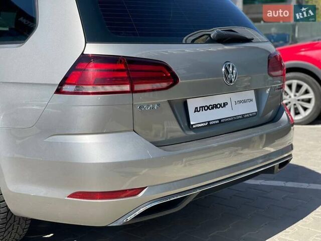 Серый Фольксваген Гольф, объемом двигателя 1.8 л и пробегом 143 тыс. км за 10999 $, фото 4 на Automoto.ua