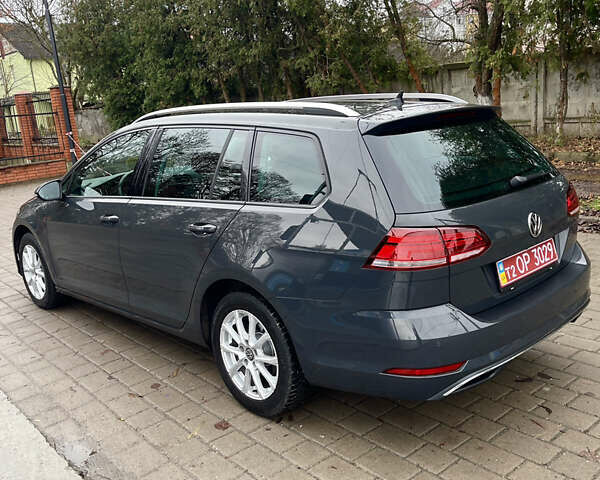 Серый Фольксваген Гольф, объемом двигателя 2 л и пробегом 260 тыс. км за 15750 $, фото 6 на Automoto.ua