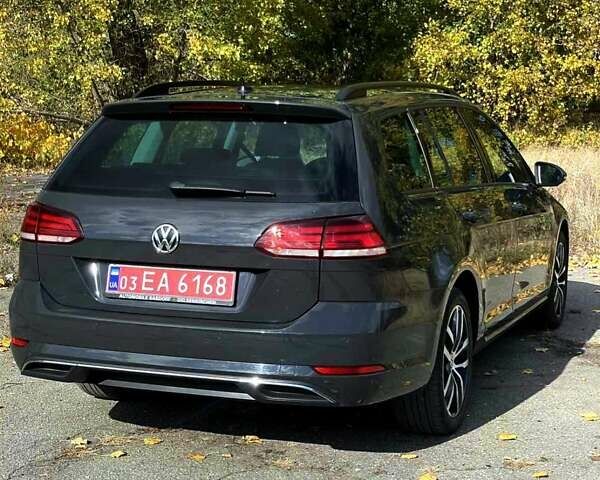 Серый Фольксваген Гольф, объемом двигателя 1.97 л и пробегом 236 тыс. км за 15900 $, фото 3 на Automoto.ua