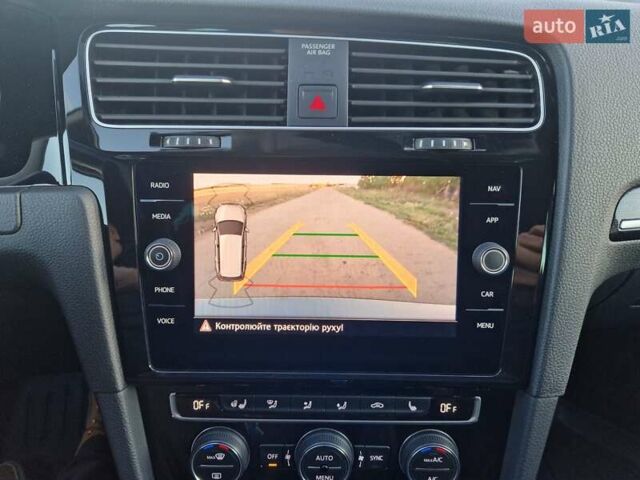 Серый Фольксваген Гольф, объемом двигателя 2 л и пробегом 237 тыс. км за 17200 $, фото 59 на Automoto.ua