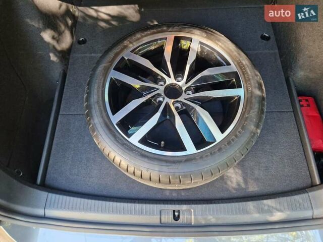 Серый Фольксваген Гольф, объемом двигателя 2 л и пробегом 237 тыс. км за 17200 $, фото 41 на Automoto.ua