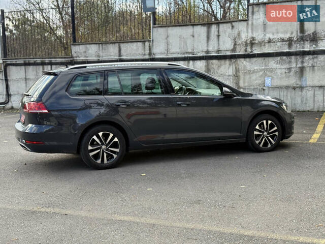 Сірий Фольксваген Гольф, об'ємом двигуна 2 л та пробігом 249 тис. км за 15999 $, фото 23 на Automoto.ua