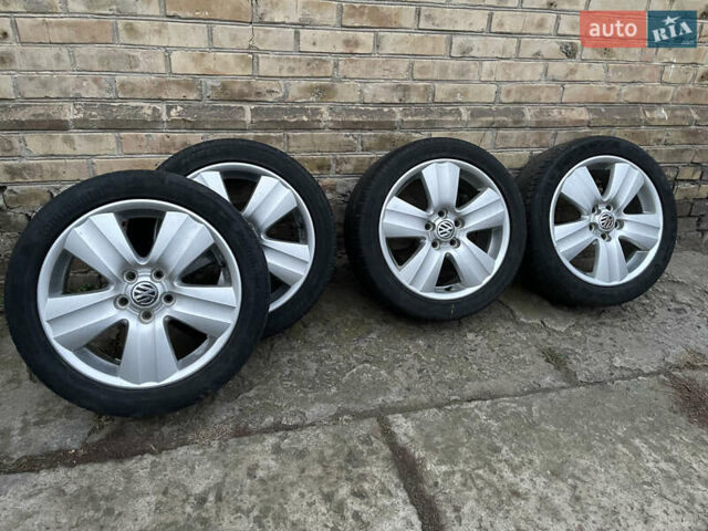 Серый Фольксваген Гольф, объемом двигателя 2 л и пробегом 260 тыс. км за 15750 $, фото 28 на Automoto.ua