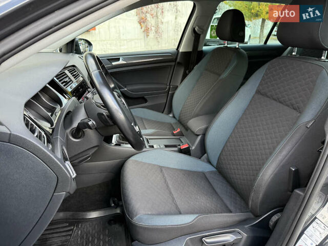 Сірий Фольксваген Гольф, об'ємом двигуна 2 л та пробігом 249 тис. км за 15999 $, фото 37 на Automoto.ua
