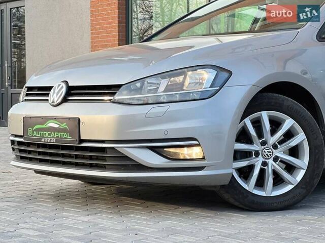Серый Фольксваген Гольф, объемом двигателя 1.6 л и пробегом 214 тыс. км за 12490 $, фото 1 на Automoto.ua