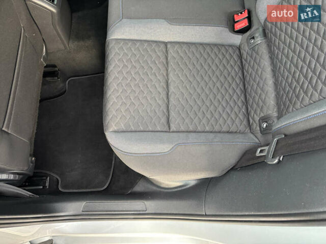 Серый Фольксваген Гольф, объемом двигателя 2 л и пробегом 207 тыс. км за 14700 $, фото 14 на Automoto.ua