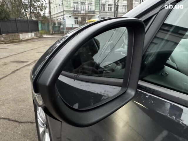 Серый Фольксваген Гольф, объемом двигателя 2 л и пробегом 249 тыс. км за 14990 $, фото 12 на Automoto.ua