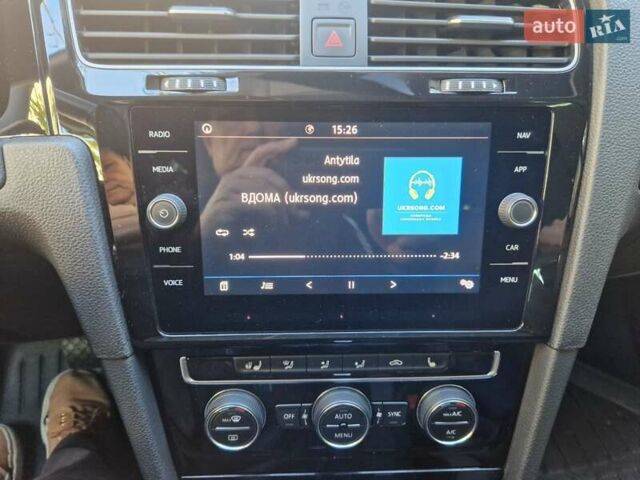 Серый Фольксваген Гольф, объемом двигателя 2 л и пробегом 237 тыс. км за 17200 $, фото 50 на Automoto.ua