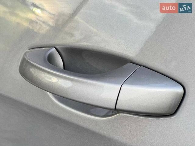 Серый Фольксваген Гольф, объемом двигателя 1.6 л и пробегом 214 тыс. км за 12490 $, фото 14 на Automoto.ua