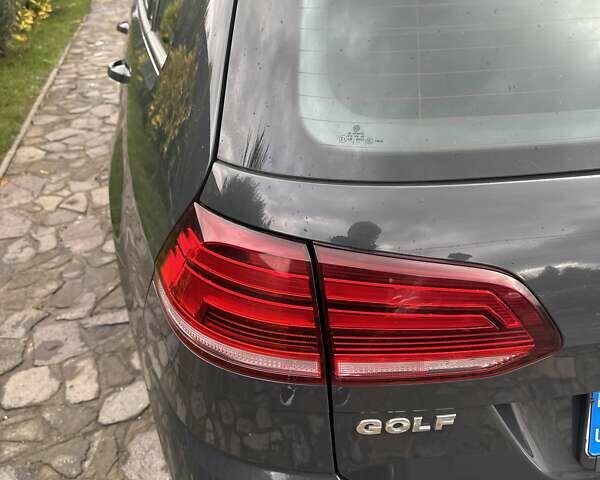 Сірий Фольксваген Гольф, об'ємом двигуна 2 л та пробігом 220 тис. км за 15200 $, фото 4 на Automoto.ua