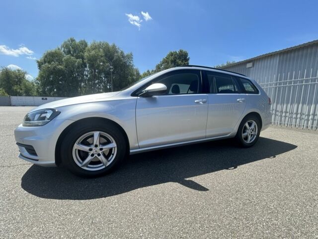 Серый Фольксваген Гольф, объемом двигателя 1.6 л и пробегом 176 тыс. км за 13500 $, фото 4 на Automoto.ua