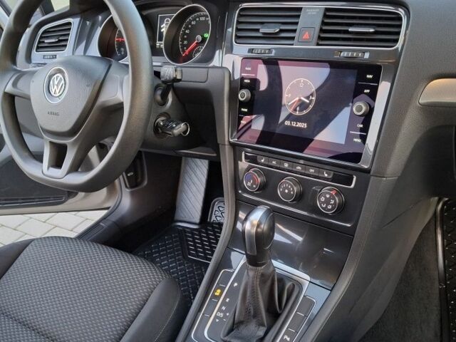 Серый Фольксваген Гольф, объемом двигателя 1.6 л и пробегом 187 тыс. км за 11900 $, фото 18 на Automoto.ua