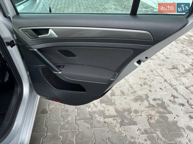 Серый Фольксваген Гольф, объемом двигателя 2 л и пробегом 207 тыс. км за 14700 $, фото 15 на Automoto.ua