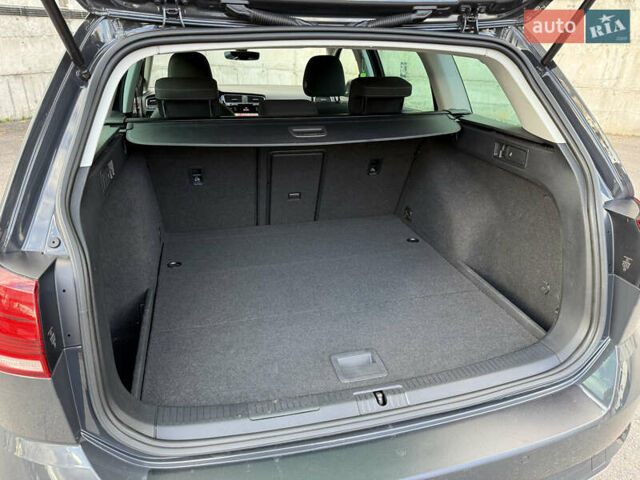 Сірий Фольксваген Гольф, об'ємом двигуна 2 л та пробігом 249 тис. км за 15999 $, фото 55 на Automoto.ua