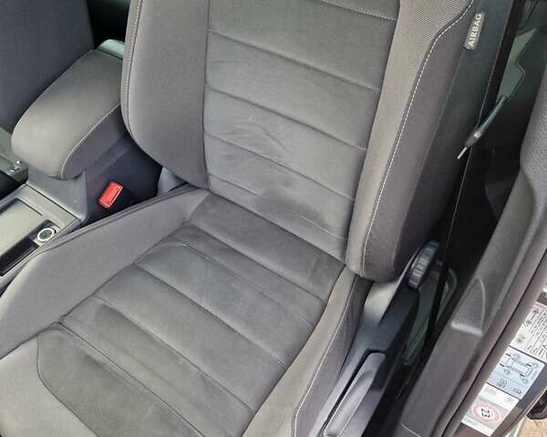 Серый Фольксваген Гольф, объемом двигателя 2 л и пробегом 237 тыс. км за 17200 $, фото 34 на Automoto.ua