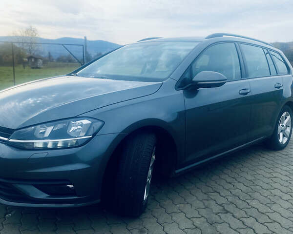 Сірий Фольксваген Гольф, об'ємом двигуна 1.6 л та пробігом 225 тис. км за 13999 $, фото 3 на Automoto.ua