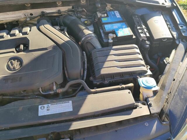 Серый Фольксваген Гольф, объемом двигателя 1.6 л и пробегом 300 тыс. км за 11500 $, фото 7 на Automoto.ua