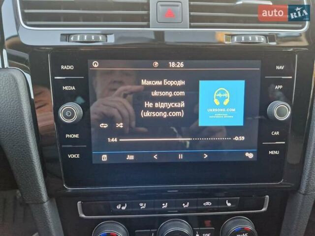 Серый Фольксваген Гольф, объемом двигателя 2 л и пробегом 237 тыс. км за 17200 $, фото 61 на Automoto.ua