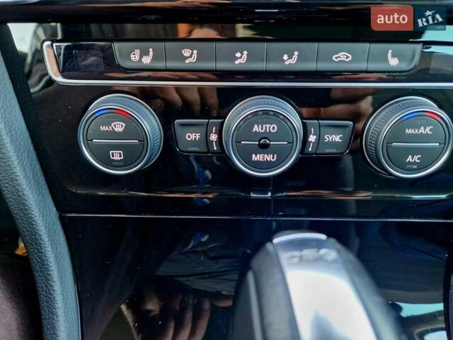 Серый Фольксваген Гольф, объемом двигателя 2 л и пробегом 237 тыс. км за 17200 $, фото 57 на Automoto.ua