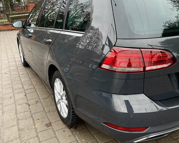 Серый Фольксваген Гольф, объемом двигателя 2 л и пробегом 260 тыс. км за 15750 $, фото 8 на Automoto.ua