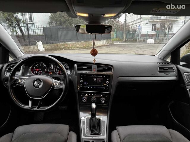 Серый Фольксваген Гольф, объемом двигателя 2 л и пробегом 249 тыс. км за 14990 $, фото 34 на Automoto.ua