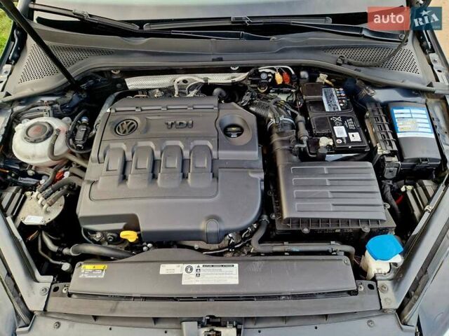 Серый Фольксваген Гольф, объемом двигателя 2 л и пробегом 237 тыс. км за 17200 $, фото 31 на Automoto.ua