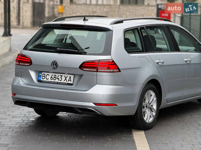 Серый Фольксваген Гольф, объемом двигателя 1.97 л и пробегом 250 тыс. км за 16200 $, фото 5 на Automoto.ua