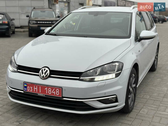 Серый Фольксваген Гольф, объемом двигателя 1.6 л и пробегом 148 тыс. км за 15500 $, фото 3 на Automoto.ua