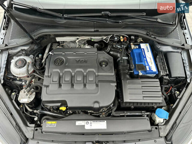 Серый Фольксваген Гольф, объемом двигателя 1.6 л и пробегом 148 тыс. км за 15500 $, фото 69 на Automoto.ua