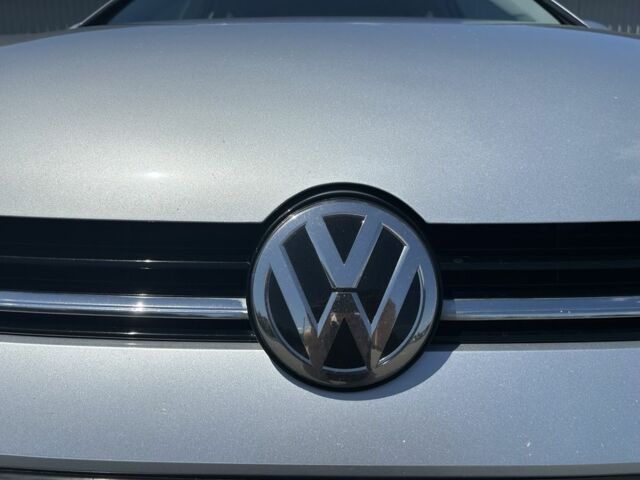 Серый Фольксваген Гольф, объемом двигателя 1.6 л и пробегом 176 тыс. км за 13500 $, фото 12 на Automoto.ua