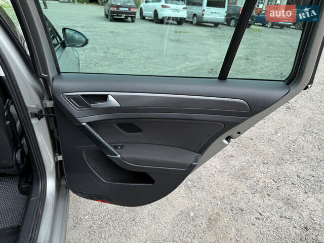 Сірий Фольксваген Гольф, об'ємом двигуна 1.97 л та пробігом 222 тис. км за 16369 $, фото 15 на Automoto.ua