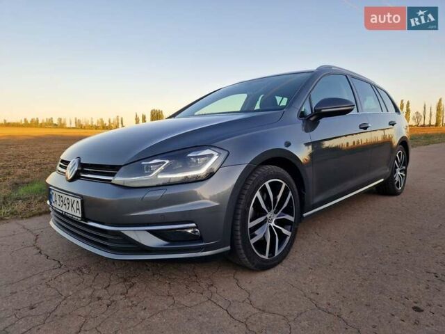 Серый Фольксваген Гольф, объемом двигателя 2 л и пробегом 237 тыс. км за 17200 $, фото 10 на Automoto.ua