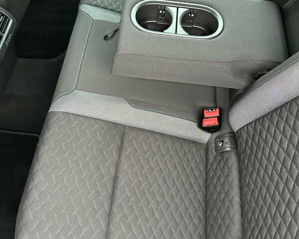 Серый Фольксваген Гольф, объемом двигателя 1.6 л и пробегом 148 тыс. км за 15500 $, фото 53 на Automoto.ua