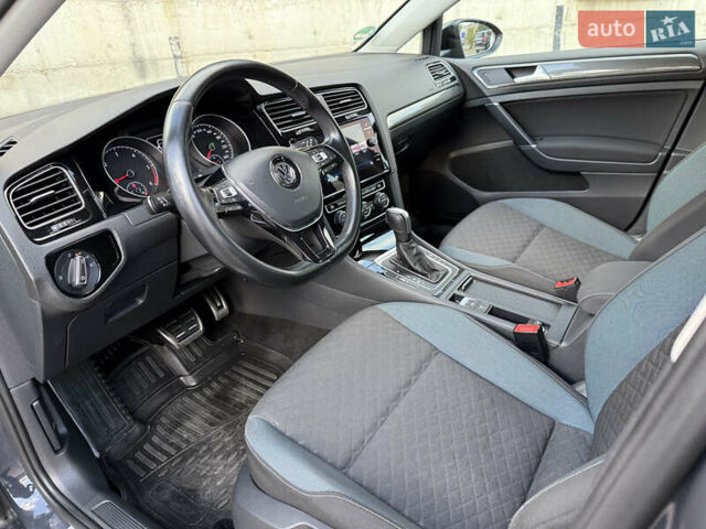 Сірий Фольксваген Гольф, об'ємом двигуна 2 л та пробігом 249 тис. км за 15999 $, фото 36 на Automoto.ua