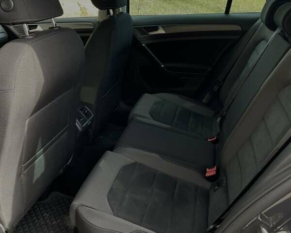 Серый Фольксваген Гольф, объемом двигателя 1.97 л и пробегом 236 тыс. км за 15900 $, фото 10 на Automoto.ua