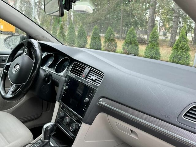 Серый Фольксваген Гольф, объемом двигателя 1.8 л и пробегом 130 тыс. км за 326 $, фото 5 на Automoto.ua