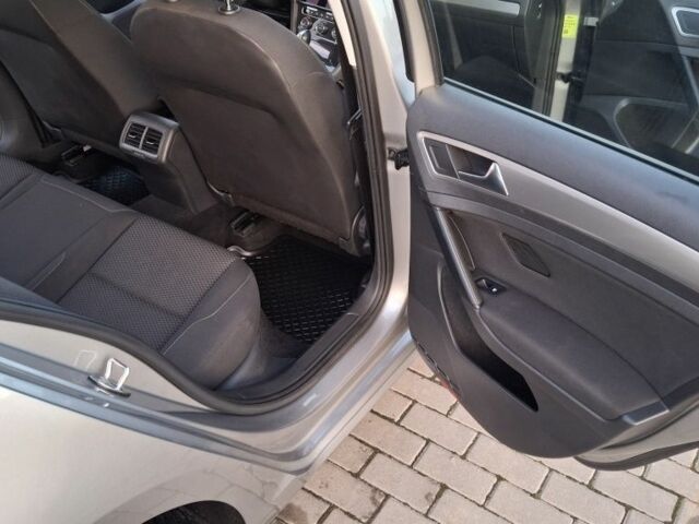 Серый Фольксваген Гольф, объемом двигателя 1.6 л и пробегом 187 тыс. км за 11900 $, фото 21 на Automoto.ua